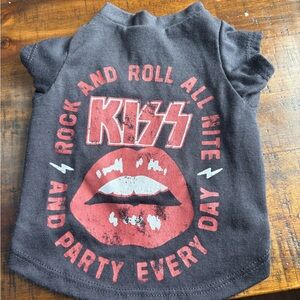 Kiss  Graphic Tee For Dogs - Charcoal and Red